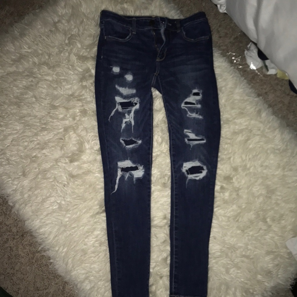 American eagle ripped jeans